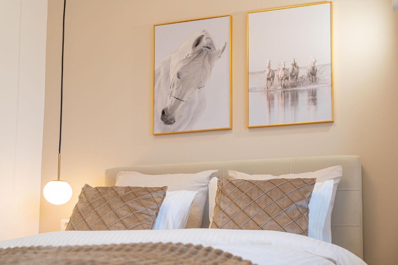 Style And View Bucharest City Center Aparthotel Esterno foto