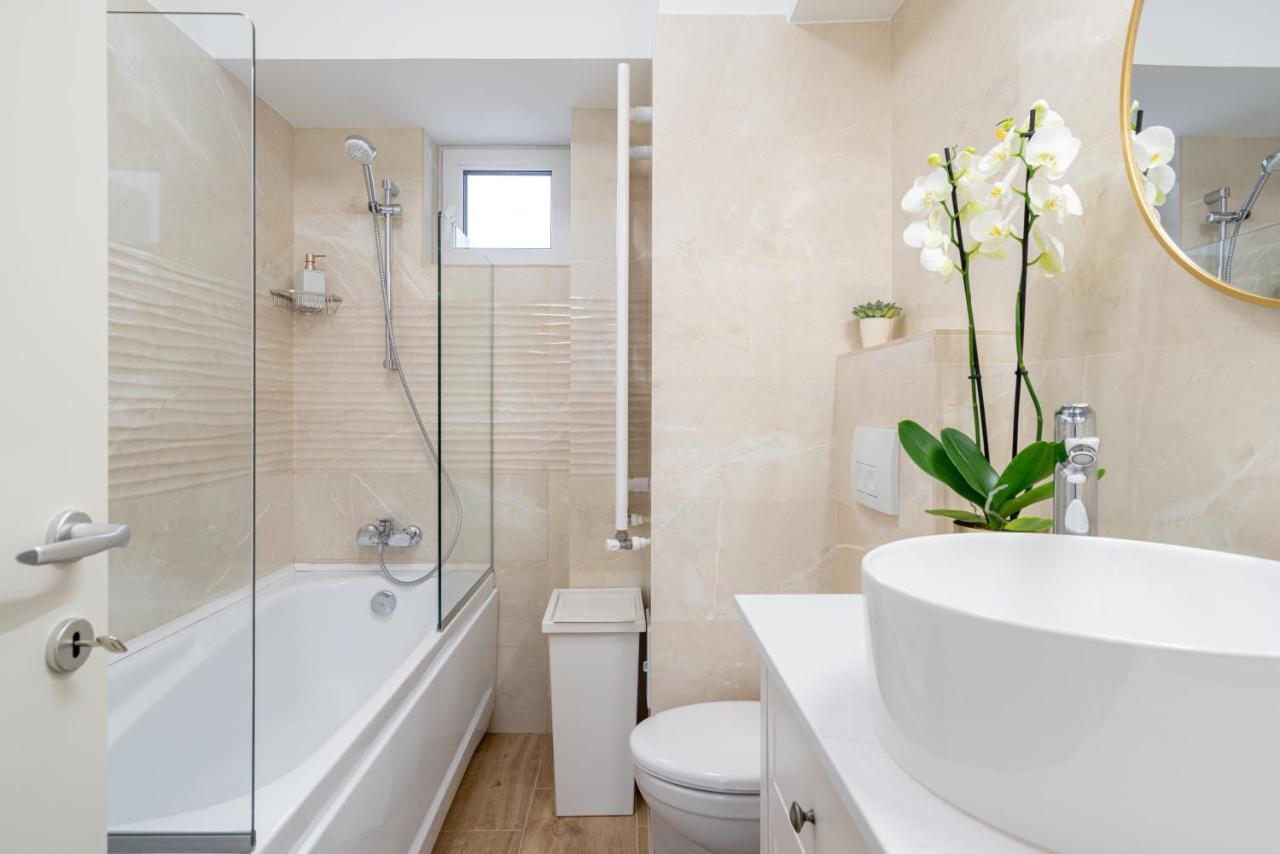 Style And View Bucharest City Center Aparthotel Esterno foto